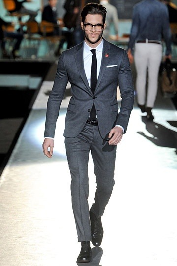 preludetoreality: Slim fit suit