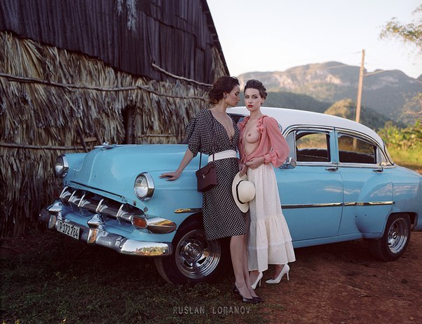 anne-and-me-live:  le-voleur-de-beaute:Photo by Ruslan Lobanov 