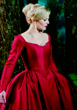 emmasneverland:favourite emma swan outfits (requested by anon)