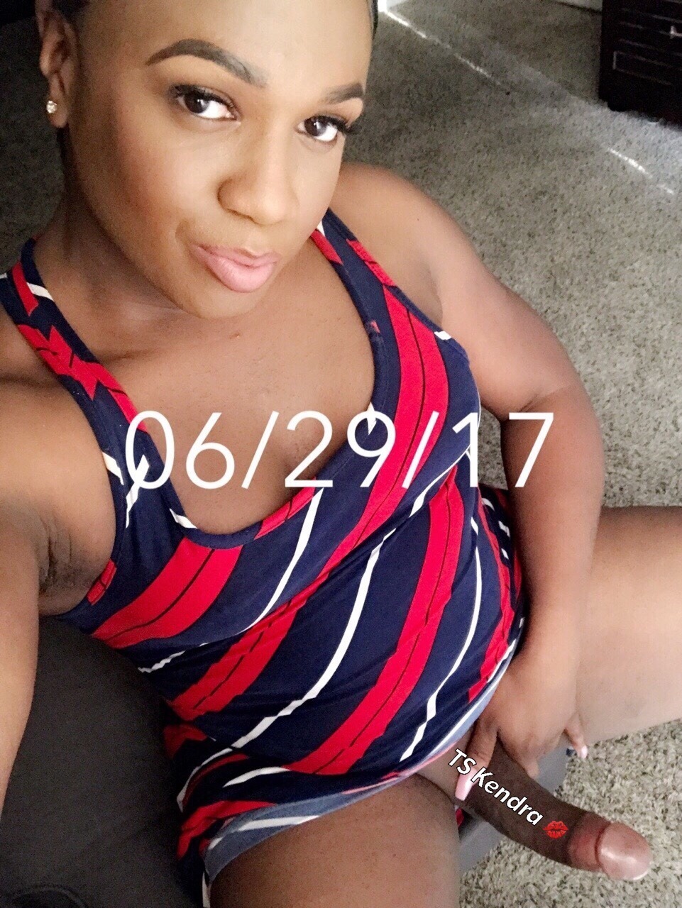TSheTummyStixs