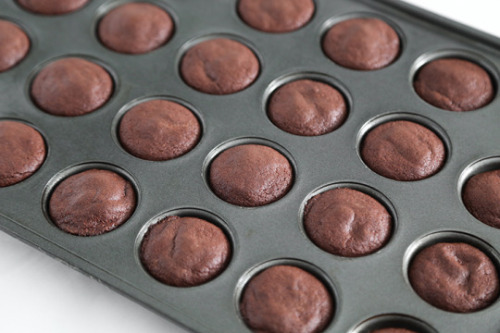 sweetoothgirl:  Chocolate Peanut Butter Cup Cookies  