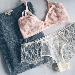 Não se esqueça, maridão. Comprar lingerie de presente pra ela é uma obrigação sua!