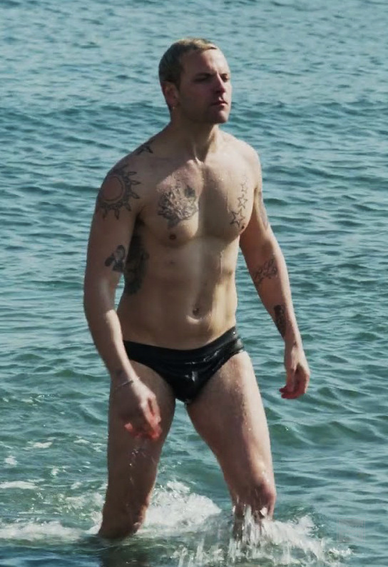 celebrityscenes:  Alessandro Borghi in Suburra
