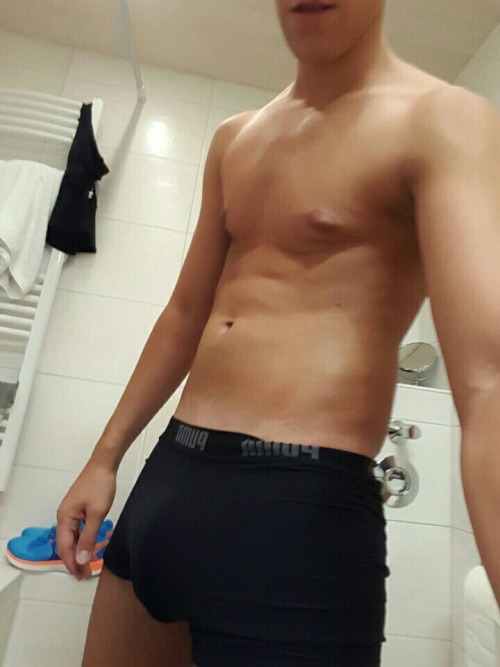 Nudes Online