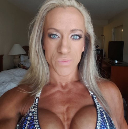 drugmeat:musclewhoredaddy:implantsandmuscles:Love that roid mouthLove that roid everything With such