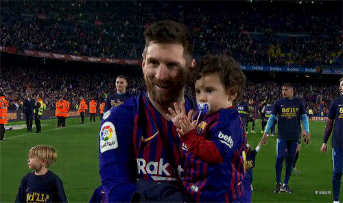 messiv:LIONEL MESSI celebrates winning his 10th La Liga title and his first as Barcelona’s captain with his family at Camp Nou on 27th April 2019.