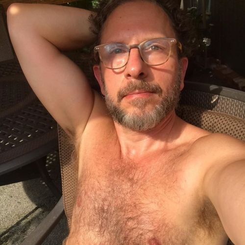 https://64.media.tumblr.com/0d6ee81be358e8374e3f38c52ba0ee0c/e4df05c67cae299c-d8/s500x750/7af634b79940c23cc1ea3381c4d73695a59044c2.jpg