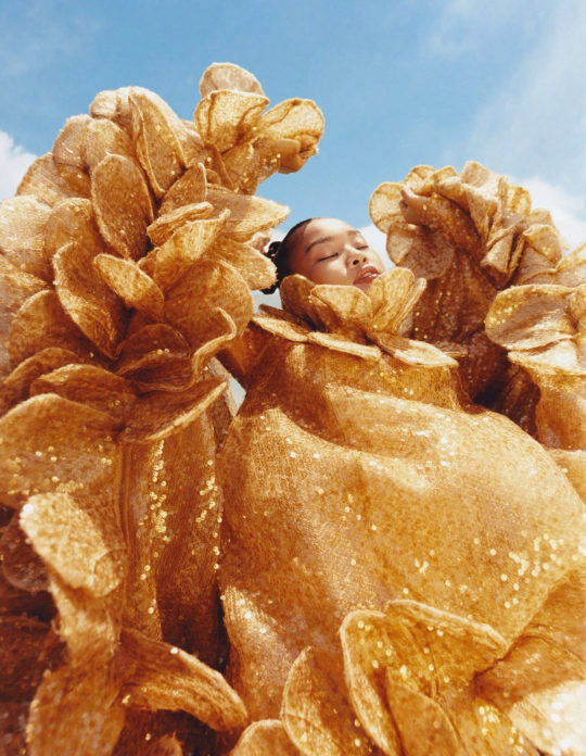 distantvoices:Fan Jinghan By Hailun Ma For Vogue China September 2021 