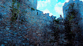 sansarya:make me chooseAnonymous asked: King’s Landing or Winterfell?