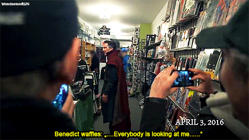 whenisayrunrun:The one time Benedict Cumberbatch/Doctor Strange visited a comic book shop 