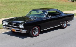 taylormademadman: 1968 Plymouth GTX 440. 