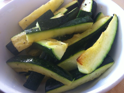 Roasted courgette “fries” (Home meal)