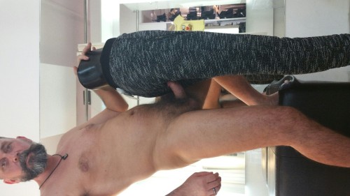 malesuit:  Guido aus Berlin fickt alles