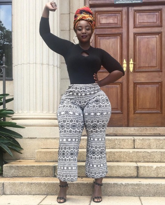 blaccaesar:   kween_afrika  