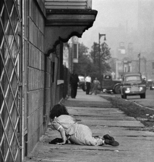 mudwerks: (via Los Angeles: Art Shay A Retrospective | Le Journal de la Photographie) Fallen Women -