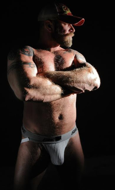 redneckcowboy69:  Wanna wrassle?