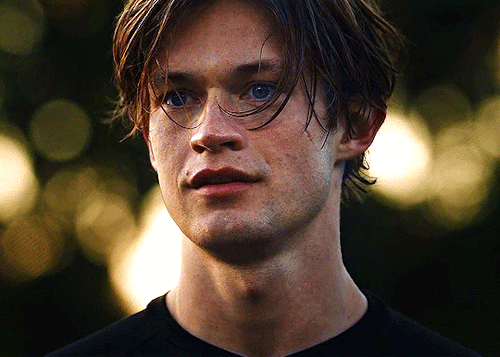 DAMIAN HARDUNG As JAMES BEAUFORT MAXTON HALL SEASON 1 (requested By Anon)