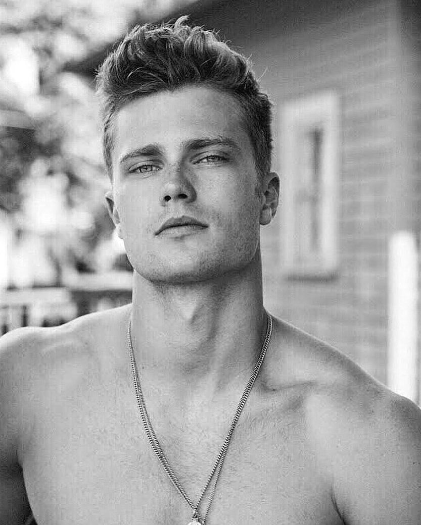 Who steals my attention? - boyzoo: Bobby Rake by Marcus Man