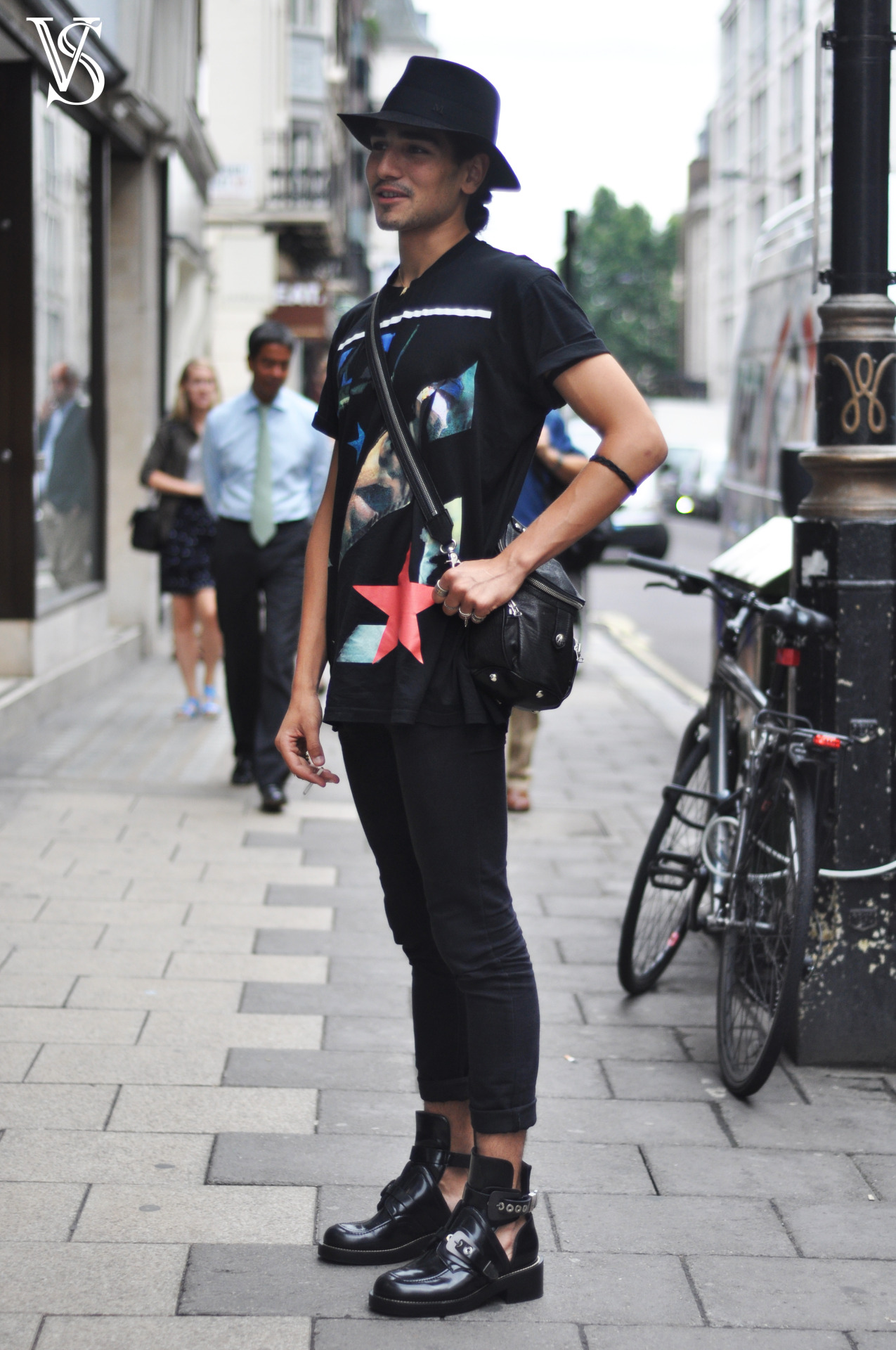 @willycartier outside the Dover Street Market London.August ‘13Dover ...