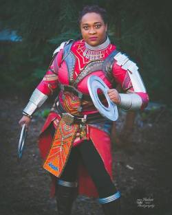 blackbettiecosplay:  Nakia - Black Panther (ECCC)  It took two and a half months, lots of sleepless nights (including one  in the con hotel), and some last minute alterations but Nakia (v1) made  it to ECCC.  I have a bit left to do before she’s done