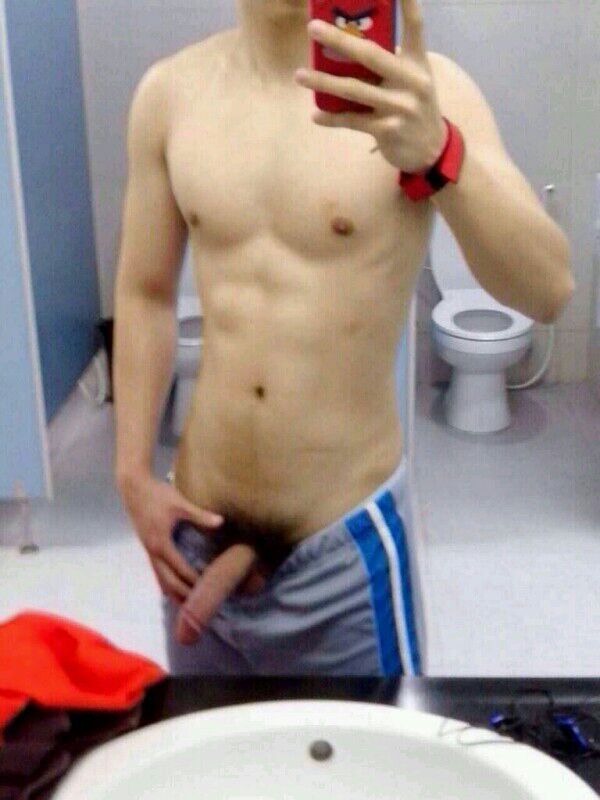 thanakornlim:  สองรูป ก็ เสียวแล้ว