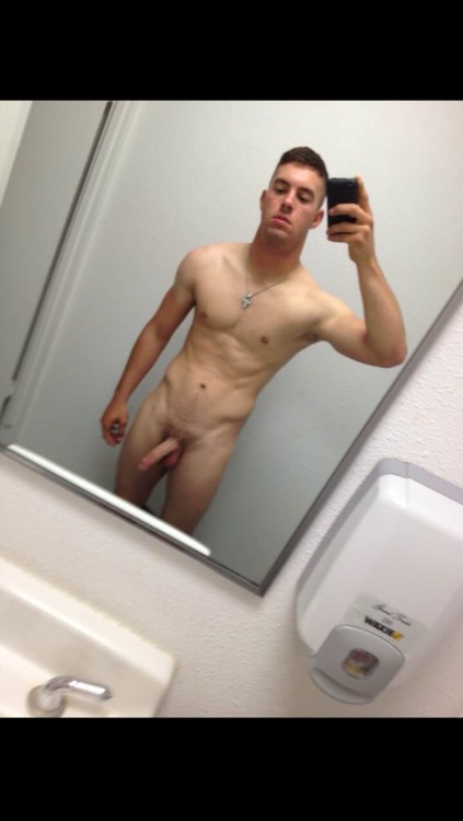 ksufraternitybrother:  Swiffer  KSU-Frat Guy: Over 86,000 followers and 59,000 posts.Follow me at: ksufraternitybrother.tumblr.com