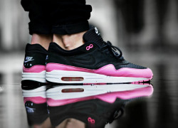 sweetsoles:  Nike ID Air Max 1 (by Joel Ulrich) 