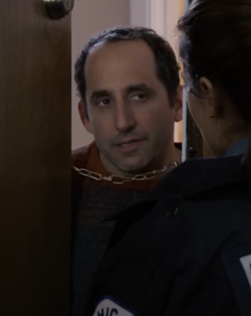 Im Watching A Show, And Out Of Nowhere, Taubs There? Just As Some Guy??? Wtf Is Taub Doing In My Shitty