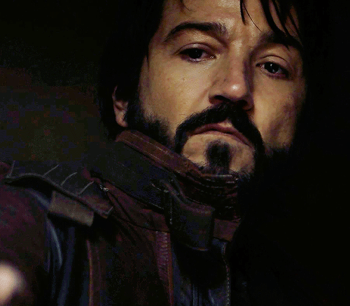 DIEGO LUNA As CASSIAN ANDOR In Every Episode: ↳  Episode 03
