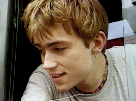 Damon Albarn In Starshaped (x)