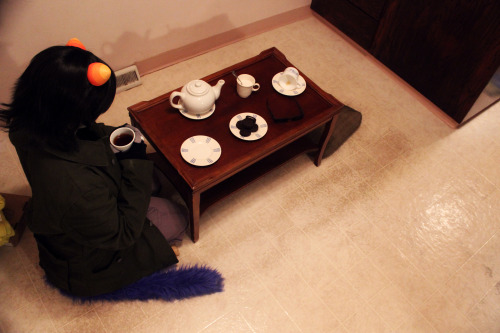 digitalcrayon:Tea time has never felt so alone.EquiusNepeta