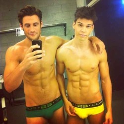 thegaysticky:  GaySticky.com • Twitter » @GaySticky