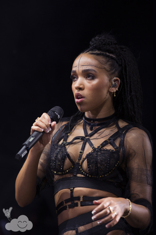 FKA twigs @ Laneway Festival, Sydney…