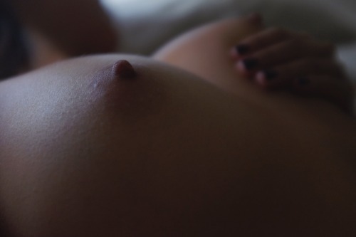 shesboundandbegging:  Kisses and soft licks all over me sound perfect. 