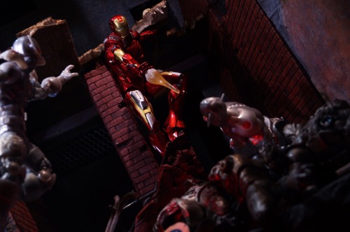 Recent Marvel Shots. Figma Iron-Man Marvel Legends: Ultron, Wolverine, Deadpool
