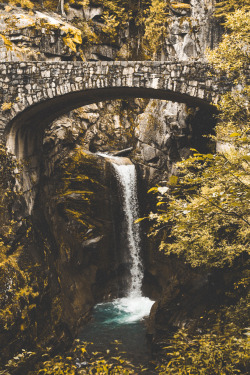 lsleofskye:  chasing waterfalls 