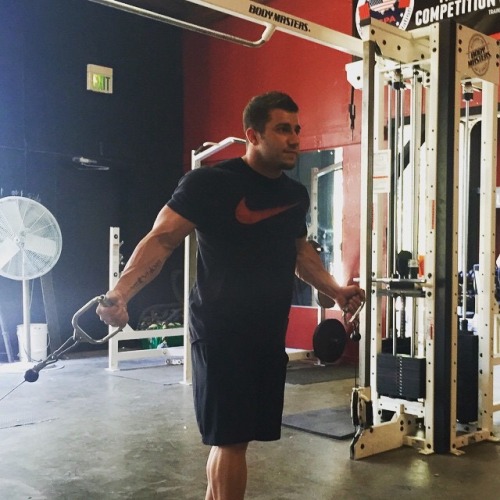 ilovehunkycops: He’s a personal gym trainer in my area I plan on visiting him real soon. Pleas