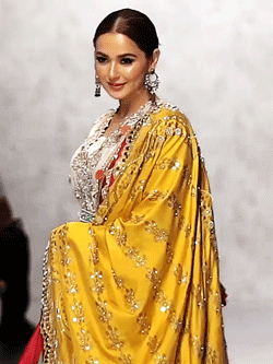 pakistanpopculture:Hania Aamir, Elan’s “NAFEES” Collection, May 2018