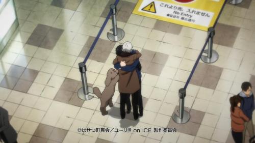 thebibi:  I didn’t understand what this image meant until after Victuri hugged: Yuuri was so caught up in what to tell Victor he forgot to pick up his luggage from the conveyor belt.   