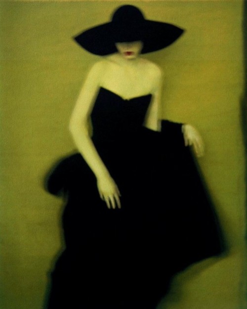 jinxproof:Yohji Yamamoto (1996) | ph. Sarah Moon