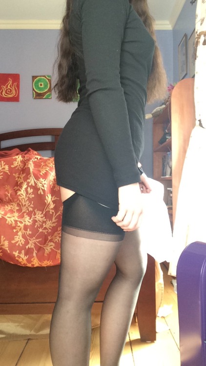 daddyslittlejuliet:  Just fooling around in my little dress… Like/reblog if you wanna see more 