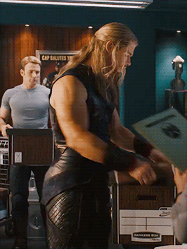 Thor In His Leather Sub-armor // Avengers: Age Of Ultron (2015)