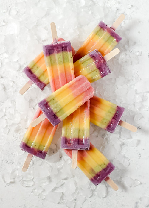  Rainbow Fruit PopsiclesFollow for more recipesINGREDIENTS:½ cup (140 g) pineapple, cubed