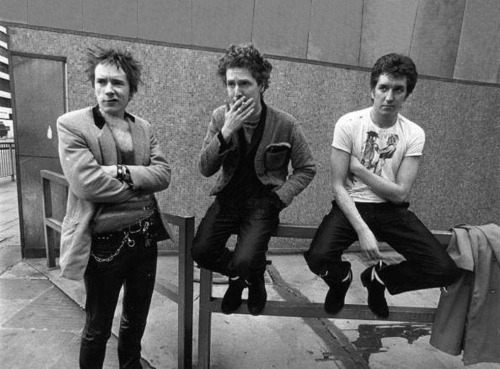 punkpistol-seditionaries:  . Johnny Rotten, Malcom McLaren & Steve Jones, London, 17th June 1977 