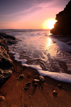 brutalgeneration:  Plage au soleil couchant,