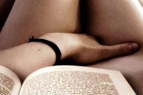 bigdavisdaddy:  subgirlygirl:  Every night…  Diss?  There’s just something about a good book…
