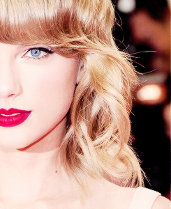 photoswift:  Taylor Swift | Costume Institute Gala 2014 