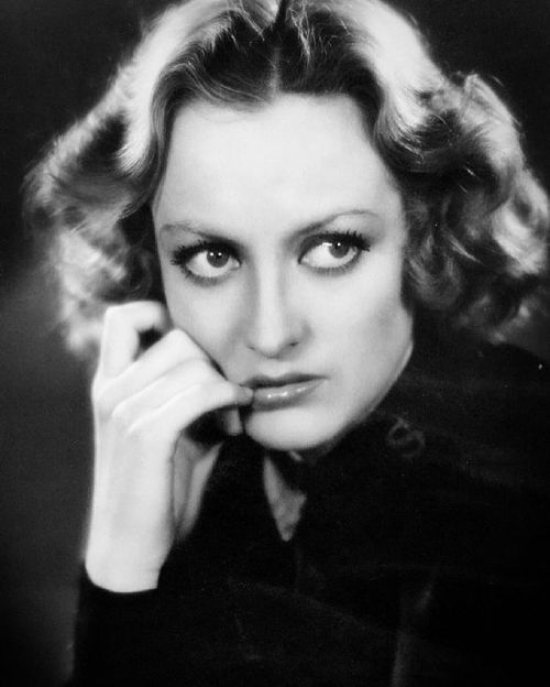 mylovelydeadfriends:Joan Crawford, 1931