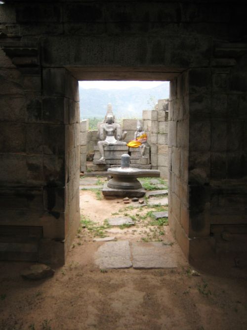 Uma Maheswara at ruined temple, Tamil Nadu