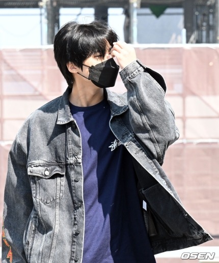 [220420] ATEEZ’s Wooyoung @ Incheon Airport, departing for Europe 